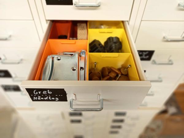 Customizable Hardware Storage